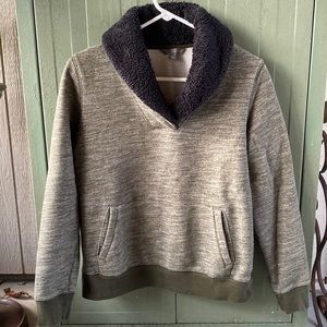 L.L. Bean Signature Sherpa Collar Sweatshirt Misses Regular M (ZZ297455)